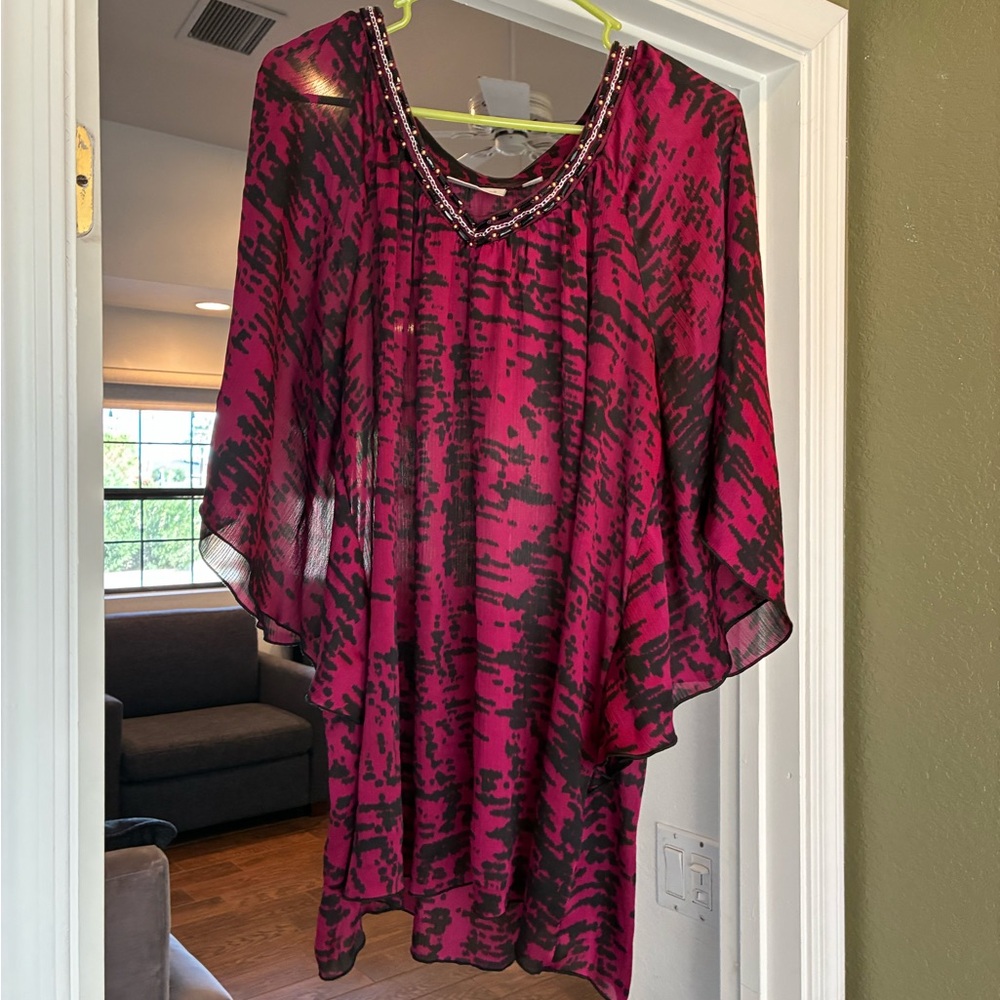 Avenue Fuchsia Abstract Blouse - Picture 3 of 7